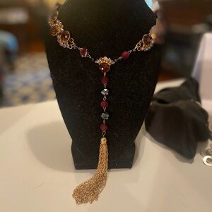 Woman’s fashion necklace